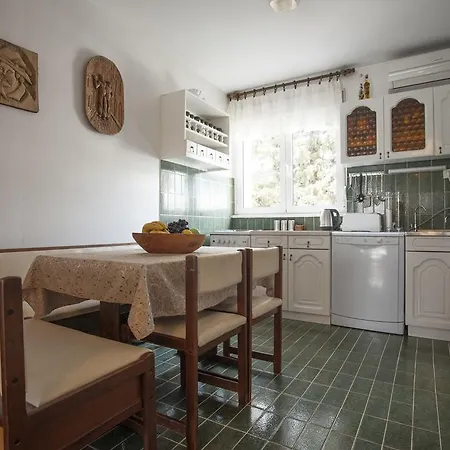 Apartament Mina